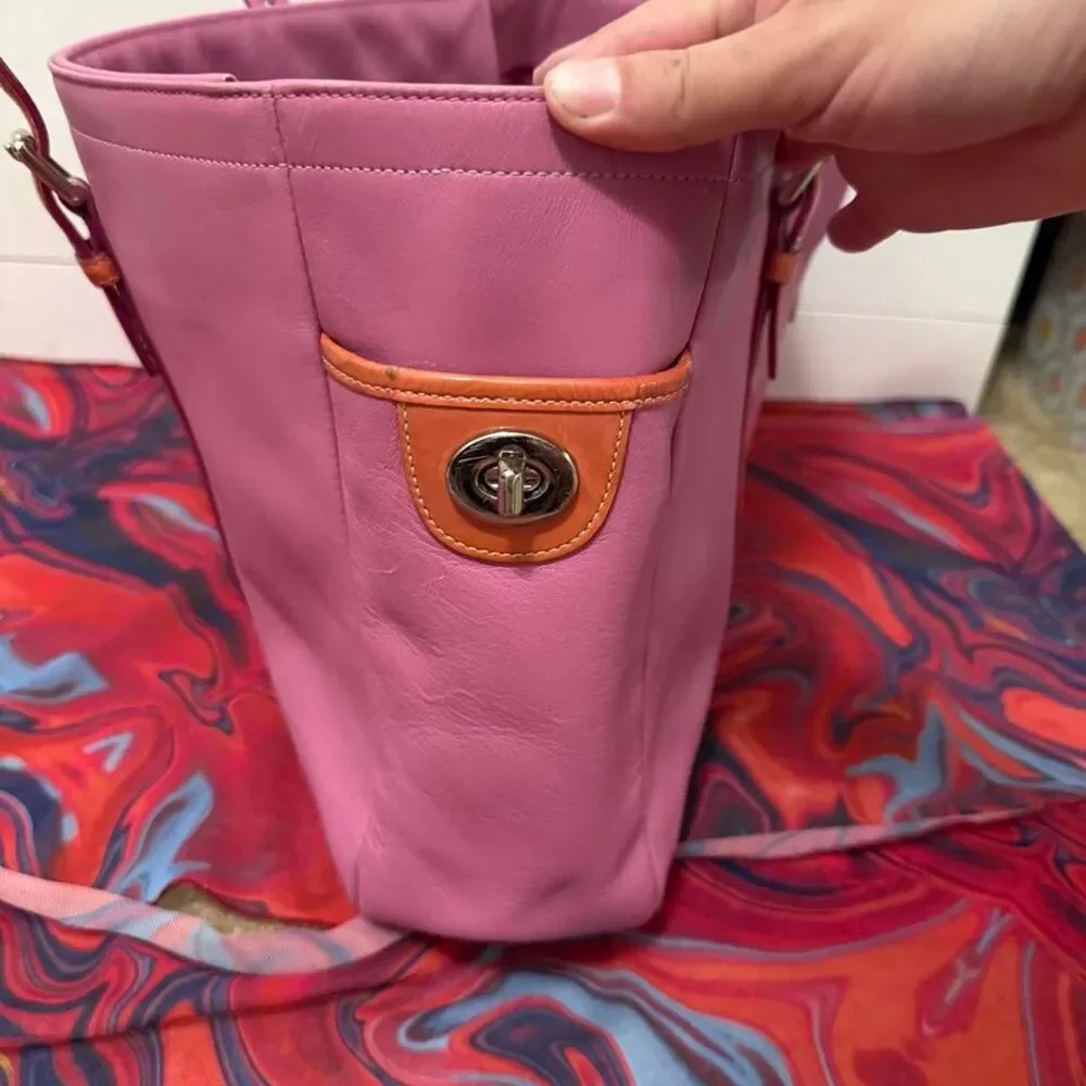 Vintage Y2K Coach Gallery Pink Colorblock Tote Bag